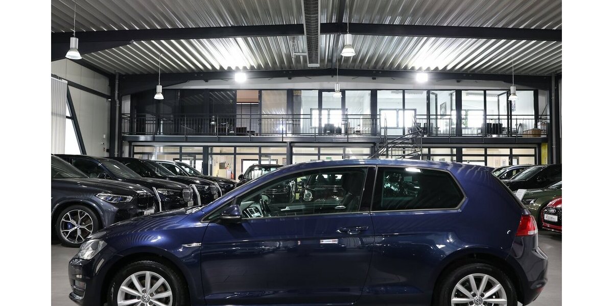 VW Golf VII 1.2 TSI LOUNGE 3-TÜRER / ERST 55.000-KM 55.000 km 10.444 &euro; Hamm 59077