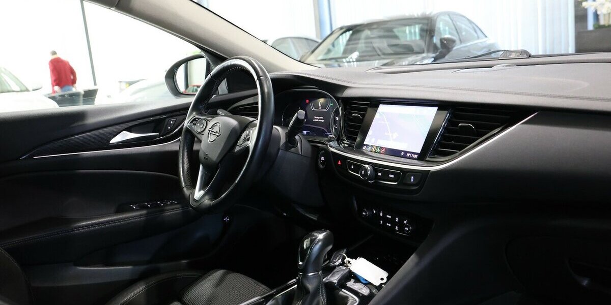 Opel Insignia ST 1.6 D BUSINESS INNOVATION / LED / 79.000 km 15.777 &euro; Hamm 59077