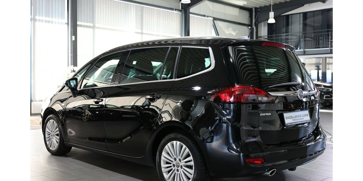 Opel Zafira C 1.6 SIDI T INNOVATION / 7-SITZER / LED 79.000 km 16.555 &euro; Hamm 59077