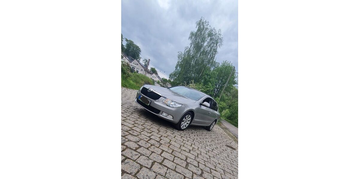 Skoda Superb 200.000 km 4.500 &euro; Nachrodt Wiblingwerde 58769