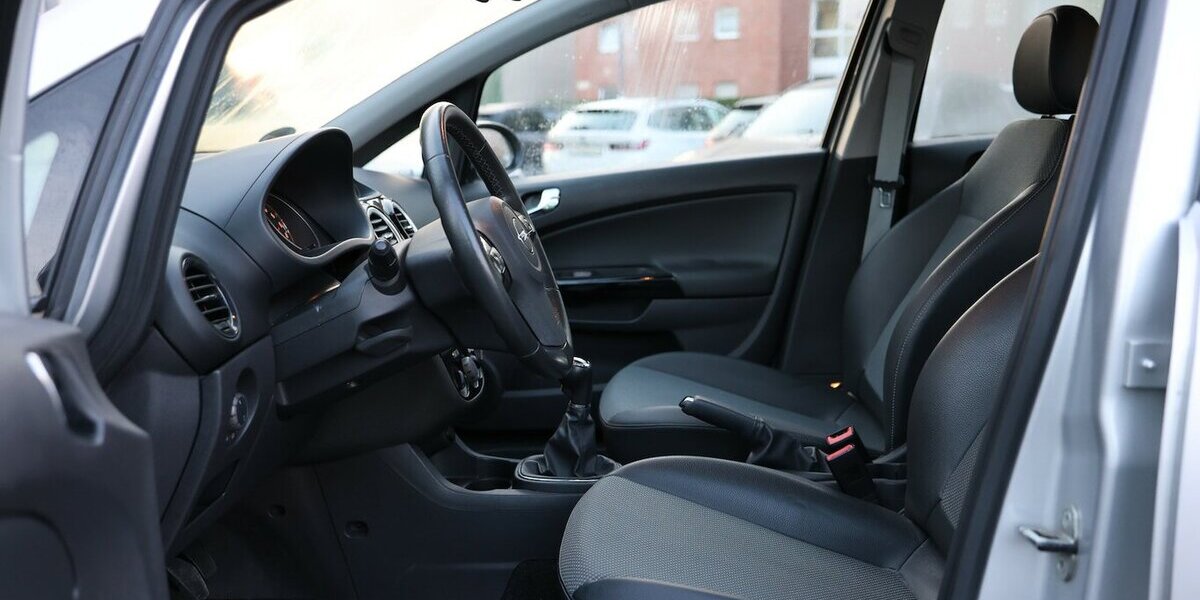 Opel Corsa D 1.4 INNOVATION 110 Jahre LEDER,NAVI+KAME 158.000 km 1.402 &euro; Hamm 59077