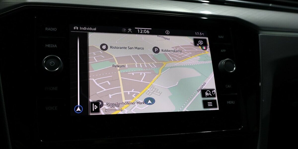 VW Passat Variant GTE DSG IQ BUSINESS R-LINE SPORT 86.000 km 24.600 &euro; Hamm 59077