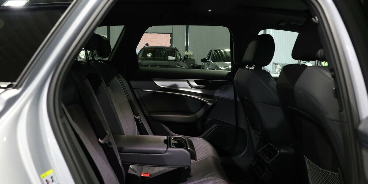 Audi A6 Avant 40 TDI S-LINE BLACK / PANORAMA, LED, VC 30.000 km 43.111 &euro; Hamm 59077