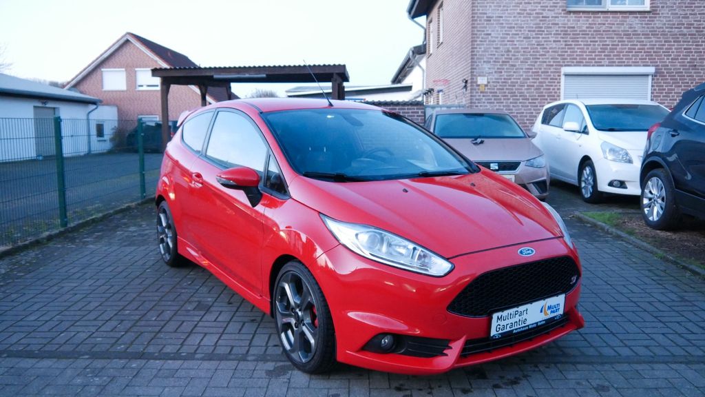 Ford Fiesta 123.186 km 11.990 &euro; Selm 59379