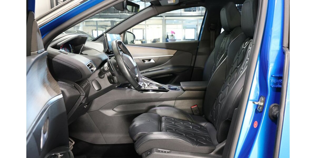 Peugeot 3008 Hybrid 225 GT-LINE SPORT / PANORAMA / LED 60.000 km 20.991 &euro; Hamm 59077