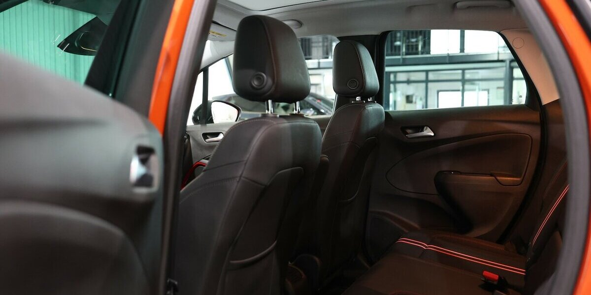 Opel Crossland 1.5 D GS-LINE SPORT / ORANGE & BLACK 132.000 km 12.777 &euro; Hamm 59077
