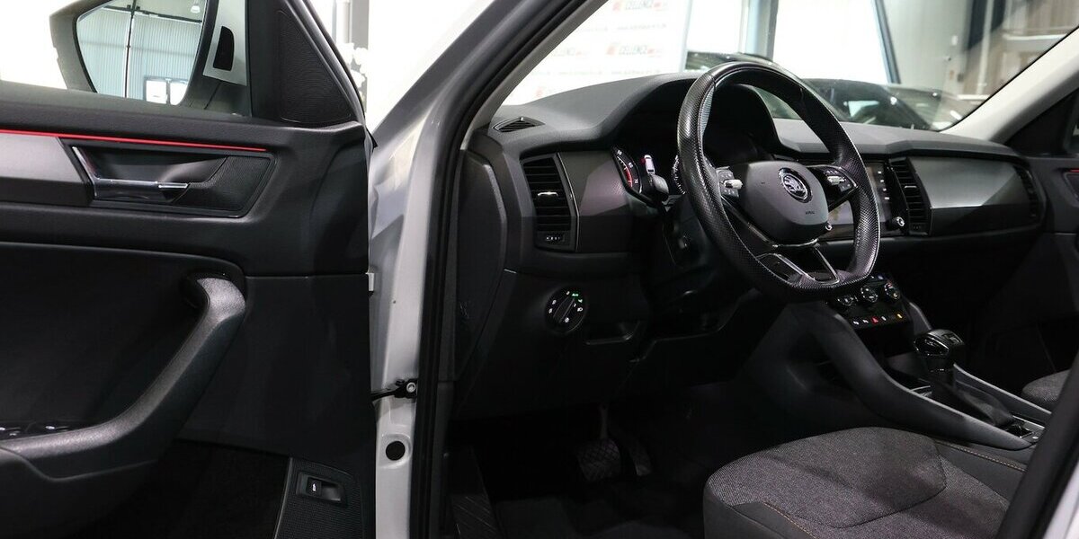 Skoda Kodiaq 1.5 TSI DSG CLEVER / LED / 1.HAND / NAVI+ 128.000 km 21.555 &euro; Hamm 59077