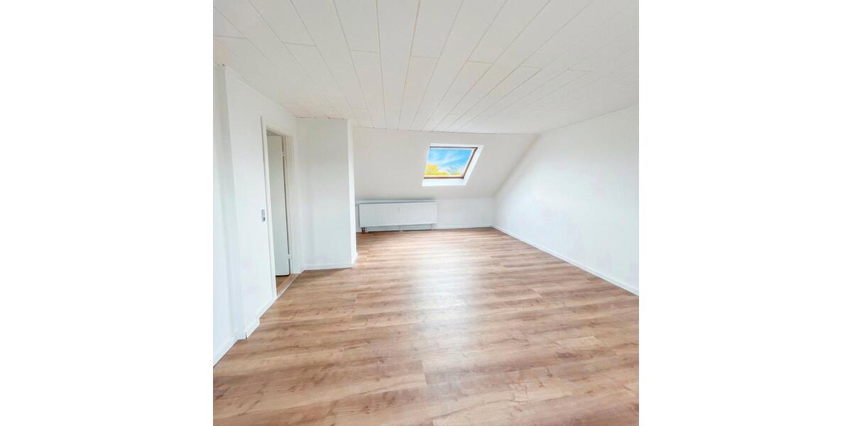 Dachgeschoßwohnung Dortmund Hombruch - 4 Zimmer, 70 m&sup2;, 900&euro; | Angebot:25882842