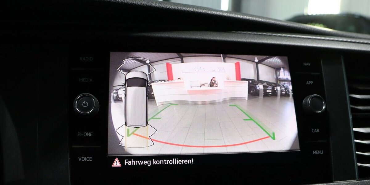 VW T6.1 Transporter KOMBI 2.0 TDI 9-SITZER / GREY 84.000 km 26.555 &euro; Hamm 59077