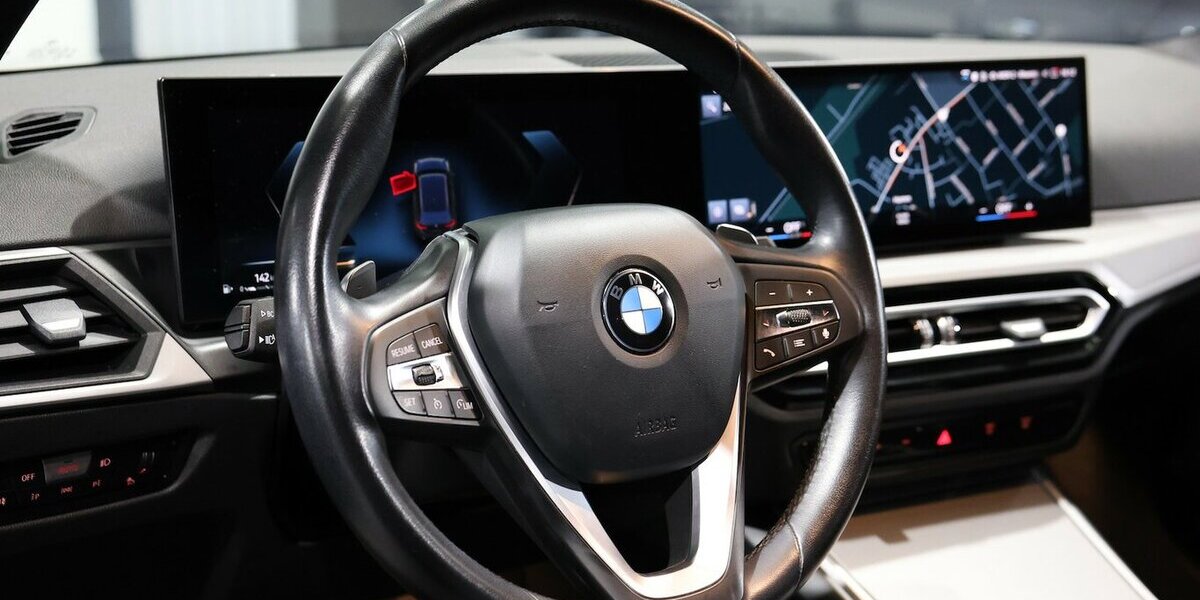 BMW 318d Touring SHADOW SPORT CURVED+NAVI,LEDER,LED 74.000 km 28.993 &euro; Hamm 59077