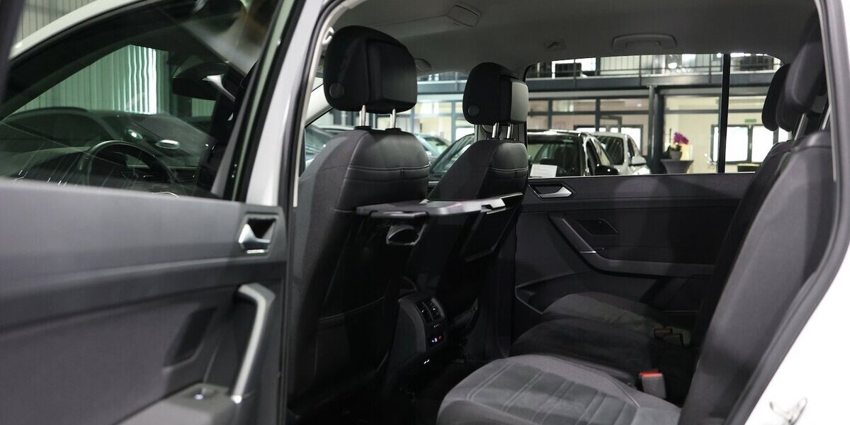 VW Touran 2.0 TDI DSG IQ Comfortline / 7-SITZE, LED 66.000 km 29.777 &euro; Hamm 59077