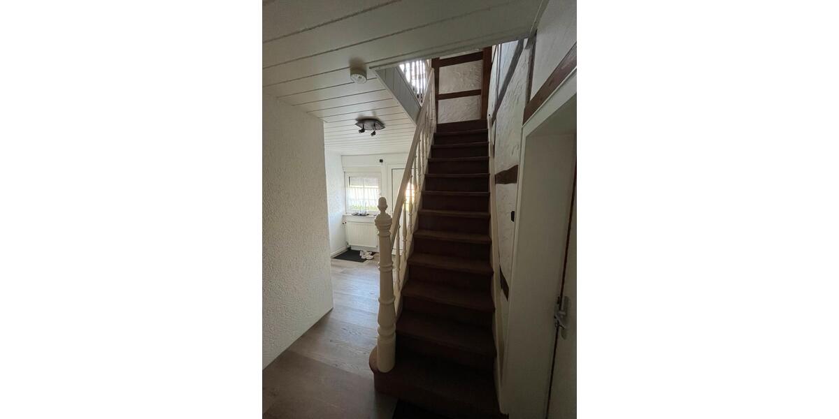 Einfamilienhaus Unna Hemmerde - 8 Zimmer, 198 m&sup2;, 300.000&euro; | Angebot:27284301