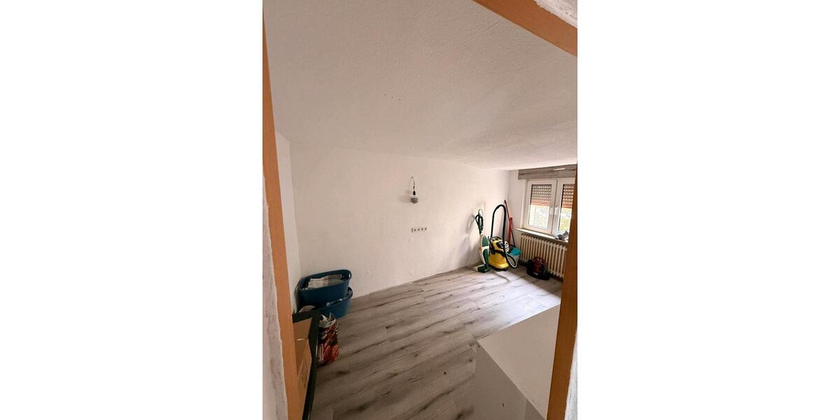 Etagenwohnung Lünen Alstedde - 4 Zimmer, 80 m&sup2;, 650&euro; | Angebot:26651779