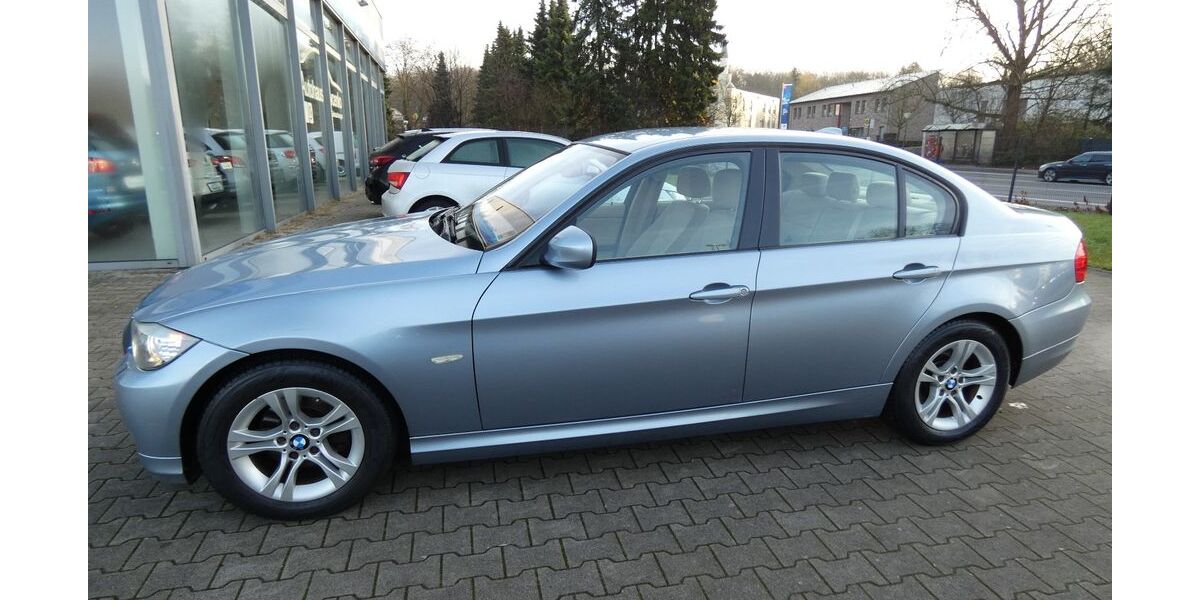 BMW 318 200.000 km 3.200 &euro; Bergkamen 59192