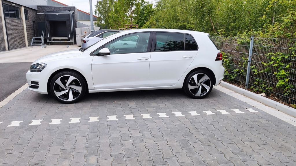 VW Golf 137.000 km 16.000 &euro; Unna 59425
