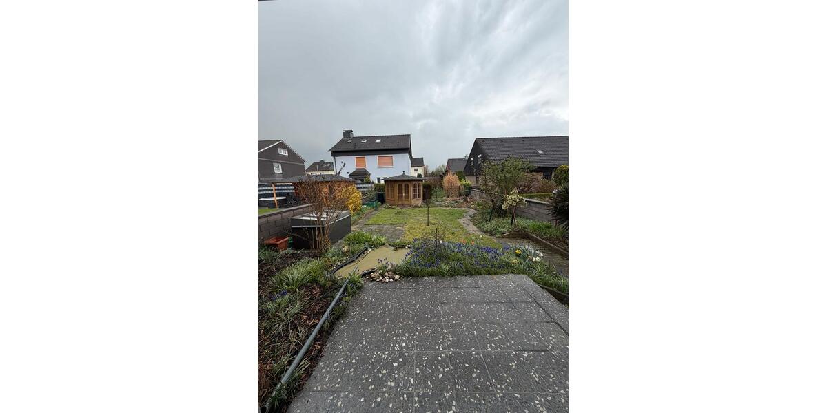 Doppelhaushälfte Bergkamen - 5.5 Zimmer, 94 m&sup2;, 1.090&euro; | Angebot:25982312