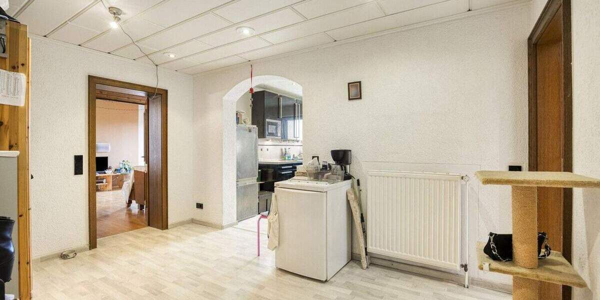 Etagenwohnung Castrop-Rauxel Frohlinde - 5 Zimmer, 176 m&sup2;, 340.000&euro; | Angebot:25680060