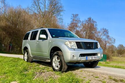 Nissan Pathfinder 344.000 km 6.700 &euro; Dortmund 44359