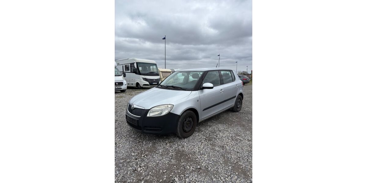 Skoda Fabia 182.856 km 1.499 &euro; Menden 58708
