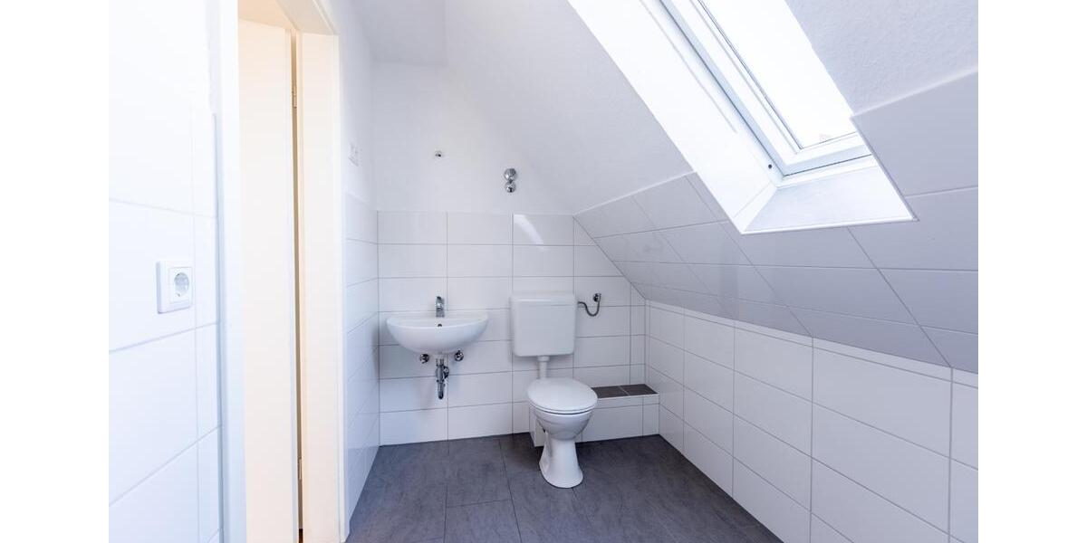 Dachgeschoßwohnung Witten Heven - 1.5 Zimmer, 35 m&sup2;, 420&euro; | Angebot:25903448