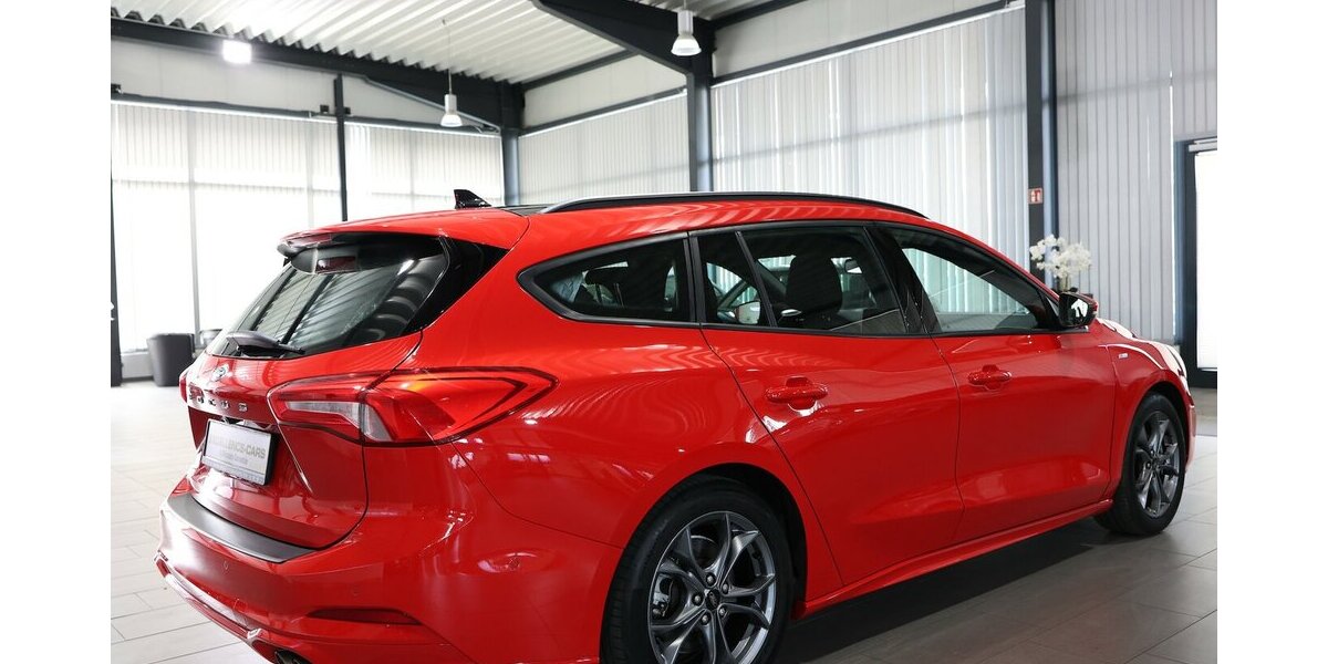 Ford Focus Tunier 1.5 EB ST-LINE / 1.HAND / PANORAMA 60.000 km 17.777 &euro; Hamm 59077