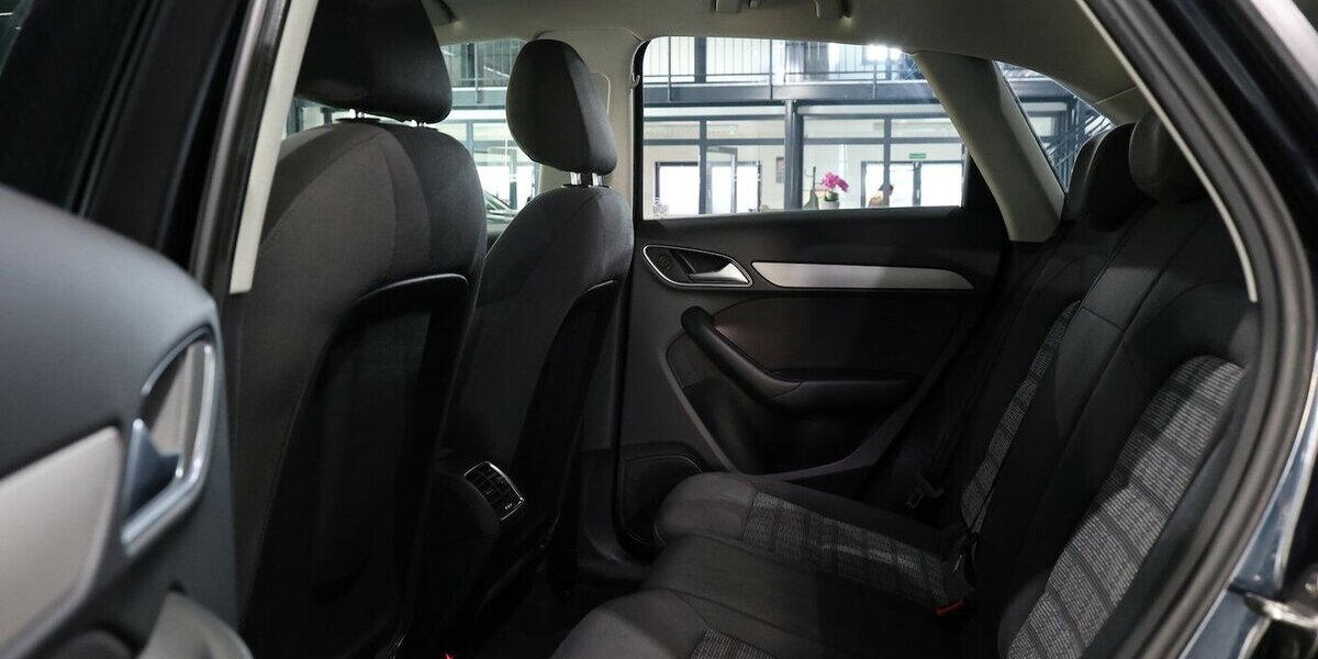 Audi Q3 2.0 TFSI QUATTRO SPORT / NAVI+KAMERA / ALLRAD 97.000 km 15.993 &euro; Hamm 59077