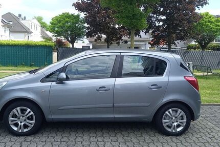Opel Corsa 168.000 km 3.200 &euro; Dortmund 44145