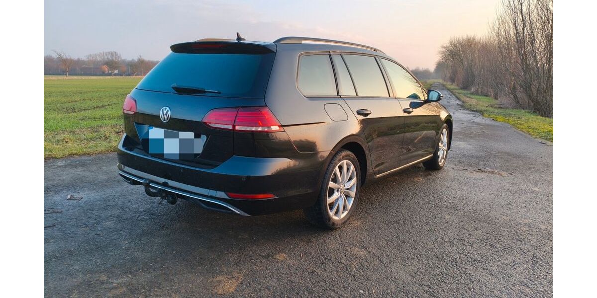 VW Golf 96.000 km 12.700 &euro; Welver 59514