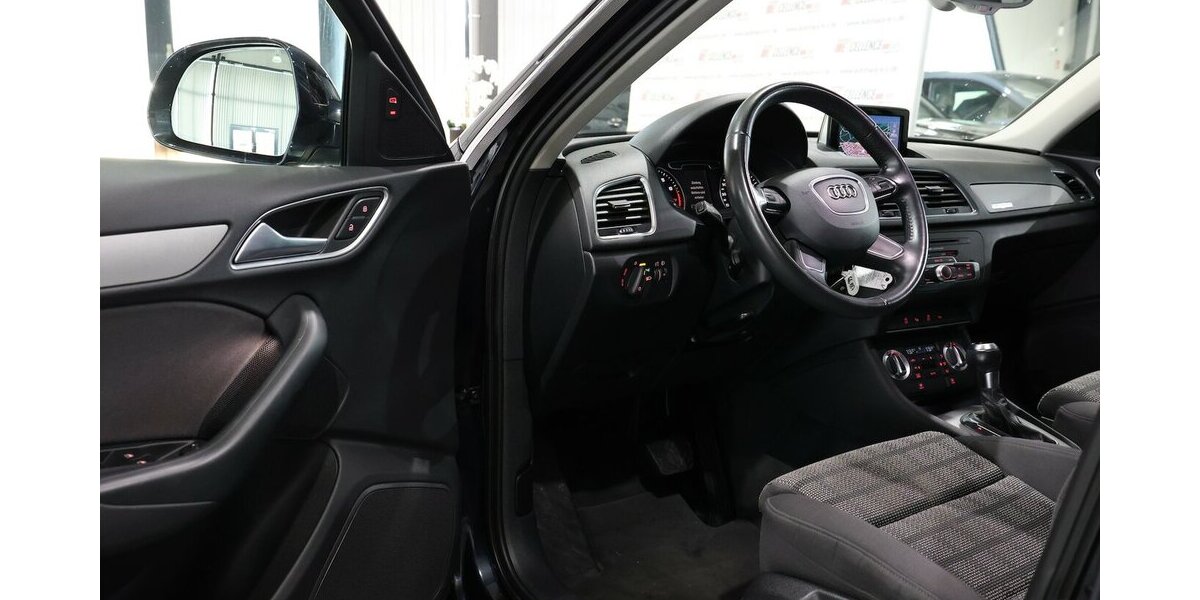 Audi Q3 2.0 TFSI QUATTRO SPORT / NAVI+KAMERA / ALLRAD 97.000 km 15.993 &euro; Hamm 59077