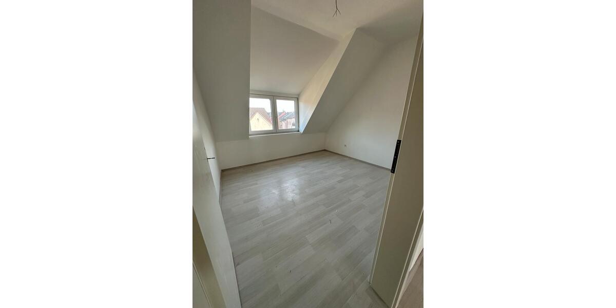 Dachgeschoßwohnung Hamm Berge - 3.5 Zimmer, 65 m&sup2;, 1.050&euro; | Angebot:26629601
