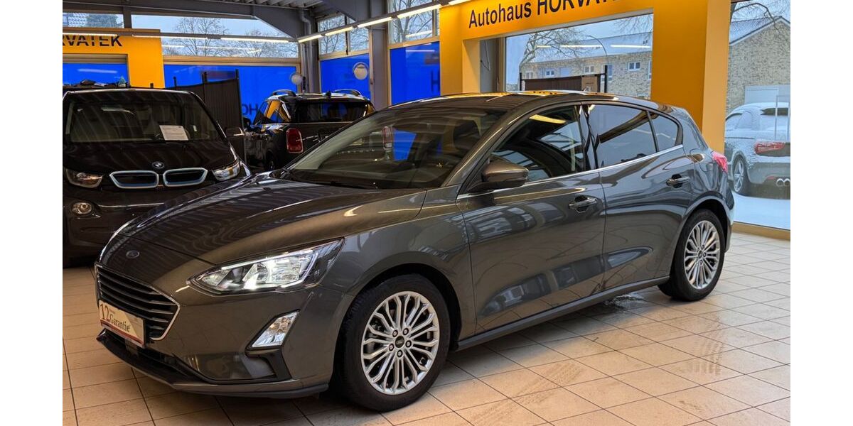 Ford Focus 18.500 km 15.950 &euro; Waltrop 45731
