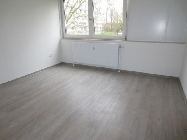 Erdgeschoßwohnung Dortmund Eving - 3.5 Zimmer, 71 m&sup2;, 611&euro; | Angebot:25881129