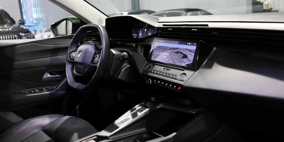 Peugeot 308 SW 130 BLUE-HDI ACTIVE PACK / I-COCKPIT, LED 130.000 km 15.555 &euro; Hamm 59077