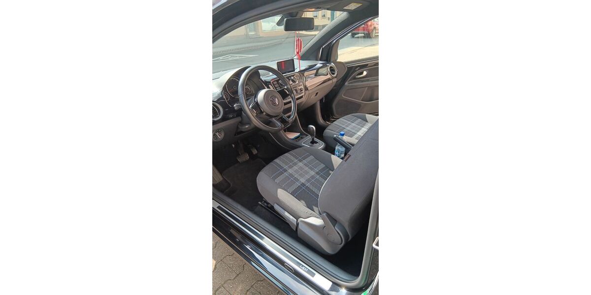 VW up! 109.595 km 7.775 &euro; Schwerte 58239