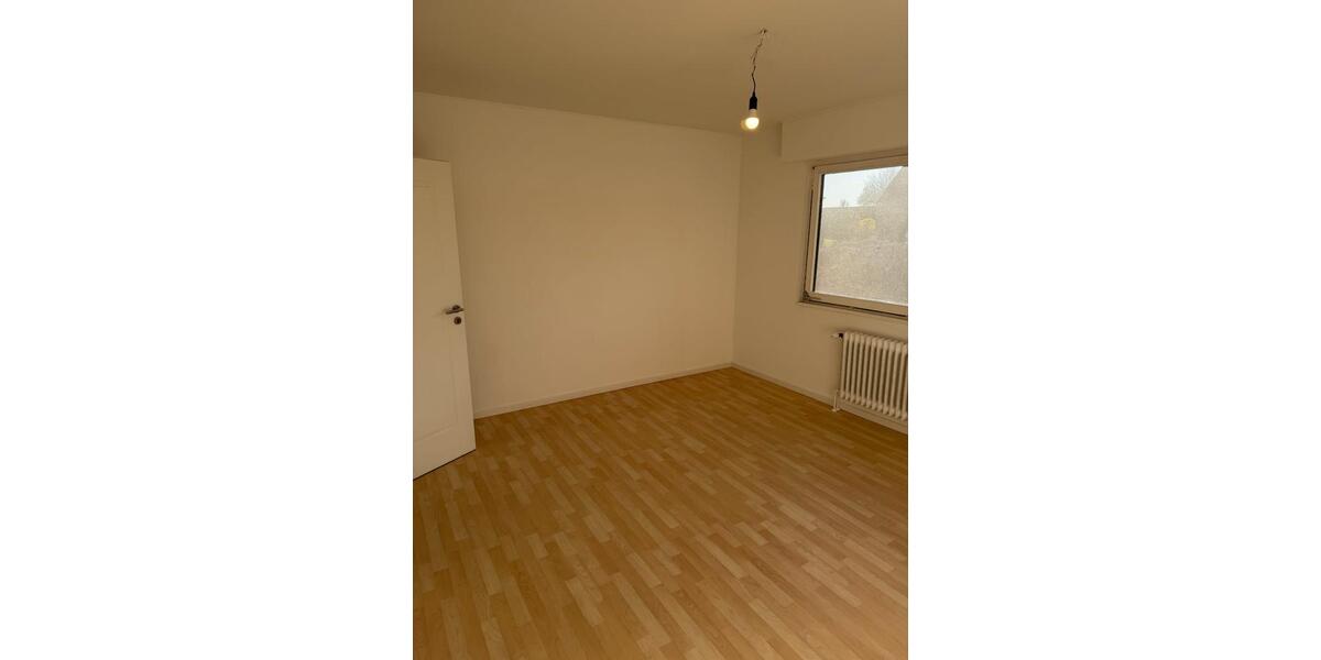 Bungalow Werl - 6 Zimmer, 185 m&sup2;, 1.480&euro; | Angebot:25840045