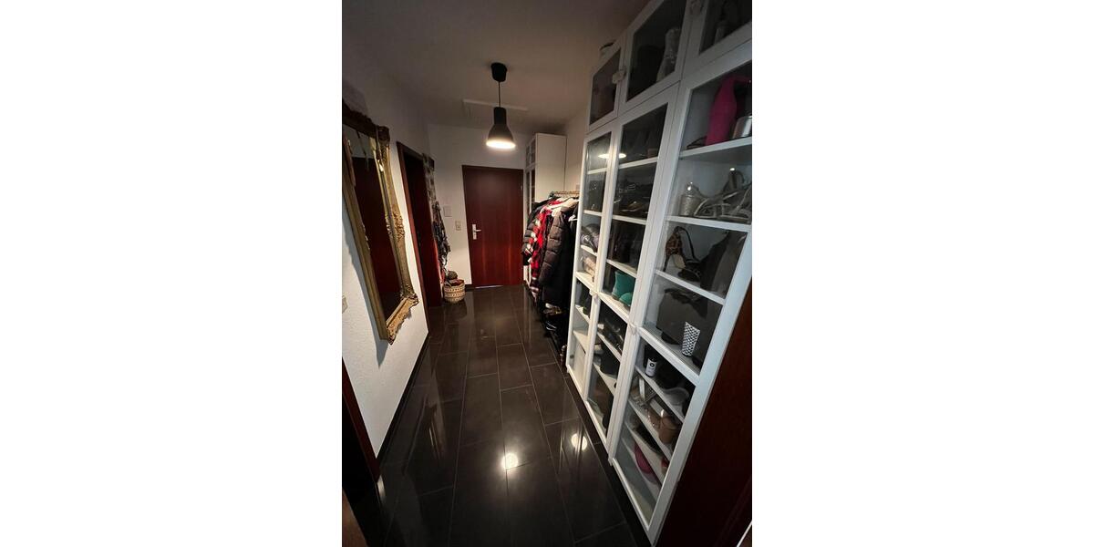 Dachgeschoßwohnung Hemer - 3 Zimmer, 110 m&sup2;, 950&euro; | Angebot:25397374