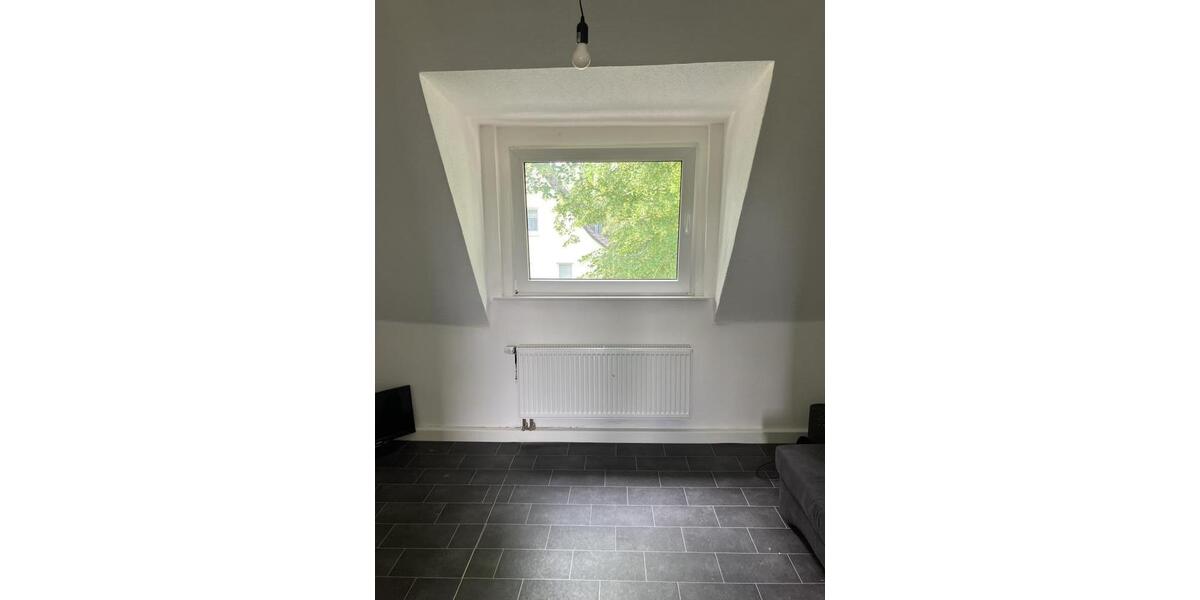 Dachgeschoßwohnung Lünen Brambauer - 2.5 Zimmer, 43 m&sup2;, 326&euro; | Angebot:26568685