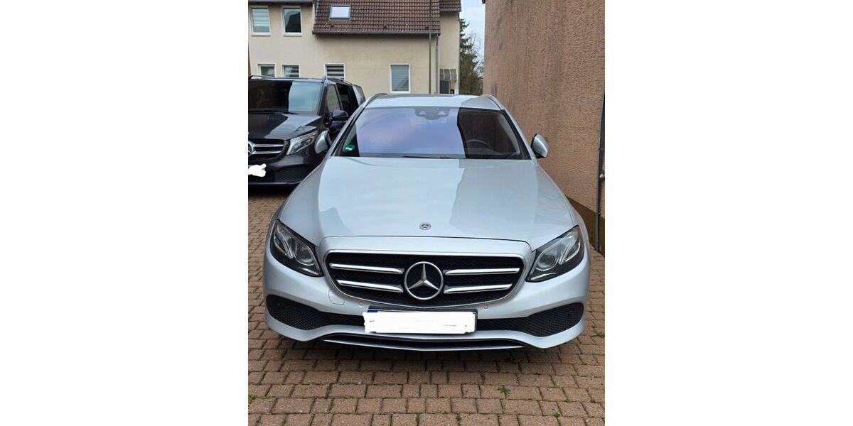 Mercedes-Benz E 220 149.600 km 19.900 &euro; Hamm 59077
