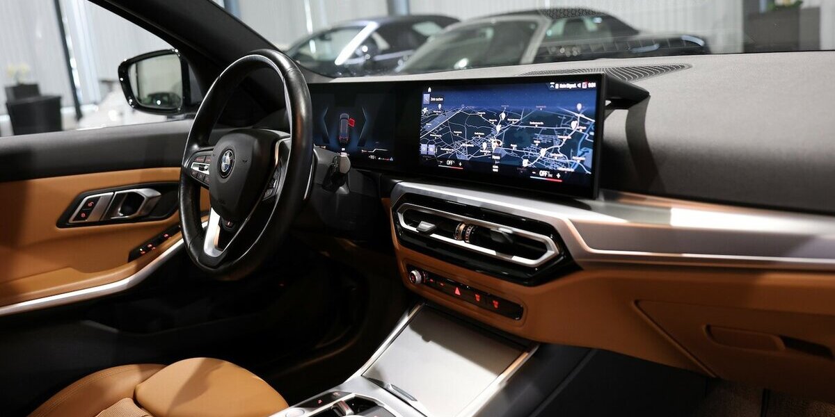 BMW 318d A Touring BUSINESS FACE-LIFT GREY & BROWN 109.000 km 26.333 &euro; Hamm 59077