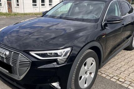 Audi e-tron 49.704 km 33.365 &euro; Hagen 58091