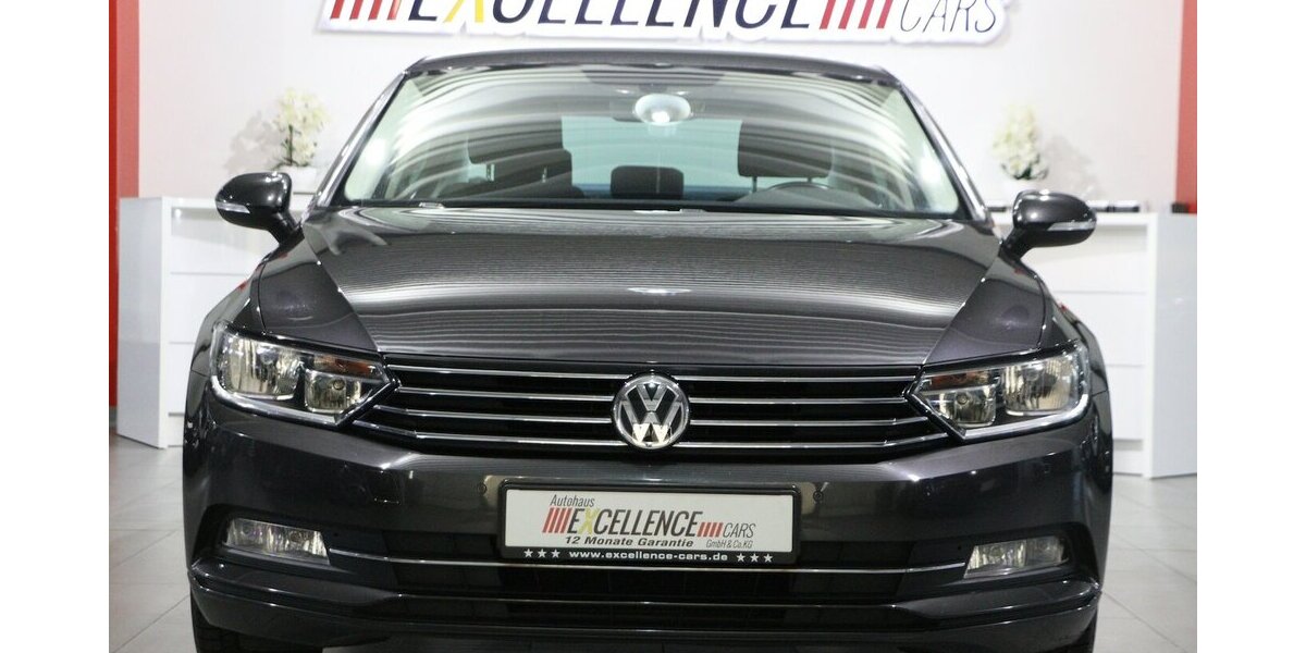 VW Passat 1.4 TSI Comfortline NAVI-DM+APPLE+ANDROID 159.000 km 11.444 &euro; Hamm 59077