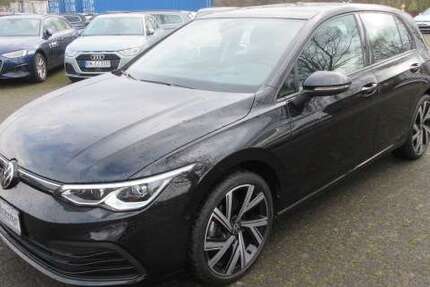 VW Golf Life 1.5 TSI NAVI PANORAMA IQ LIGHT HEAD UP H 31.343 km 21.788 &euro; Bergkamen 59192